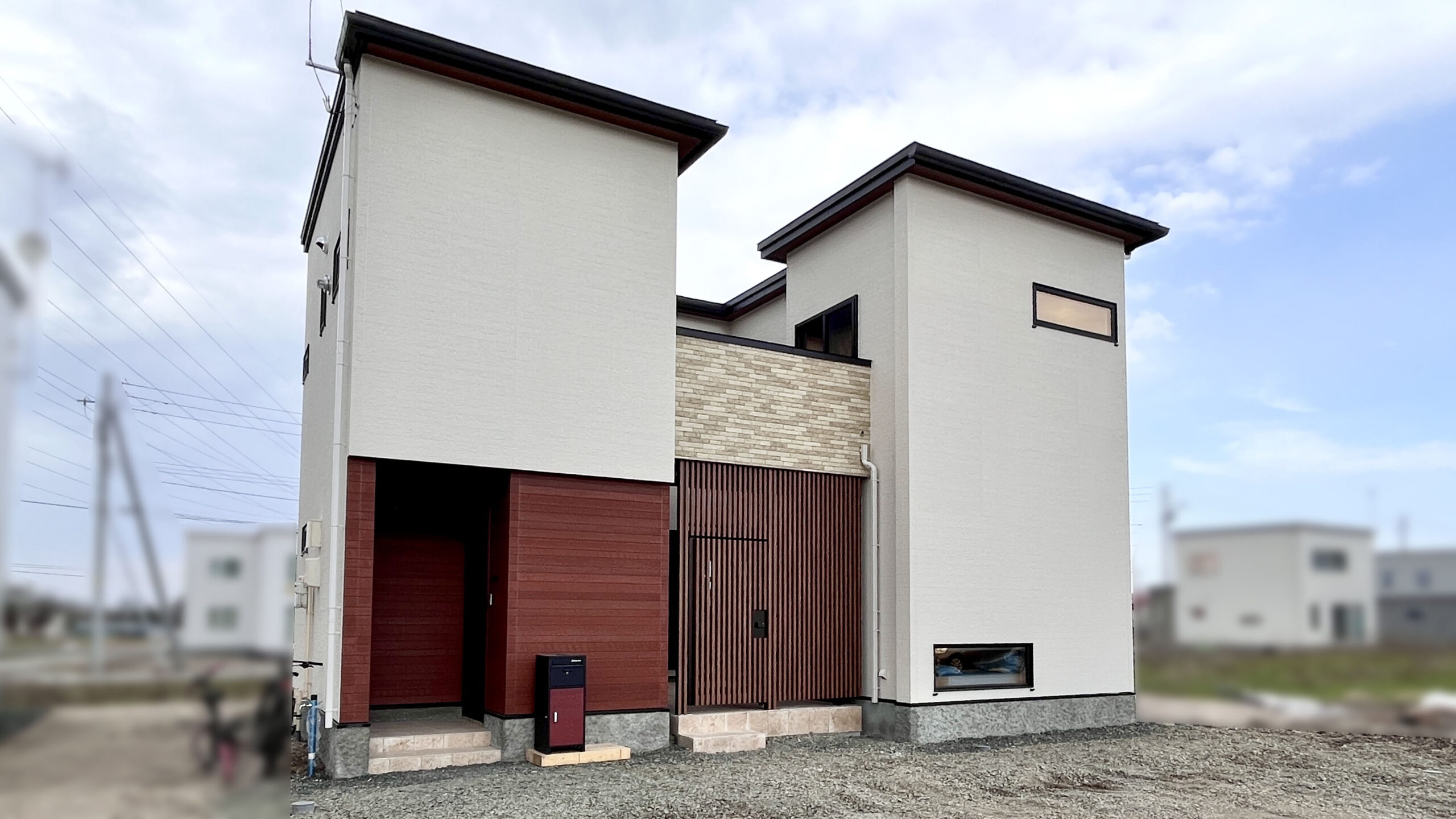 採光抜群　どこからでも中庭が望めるお家