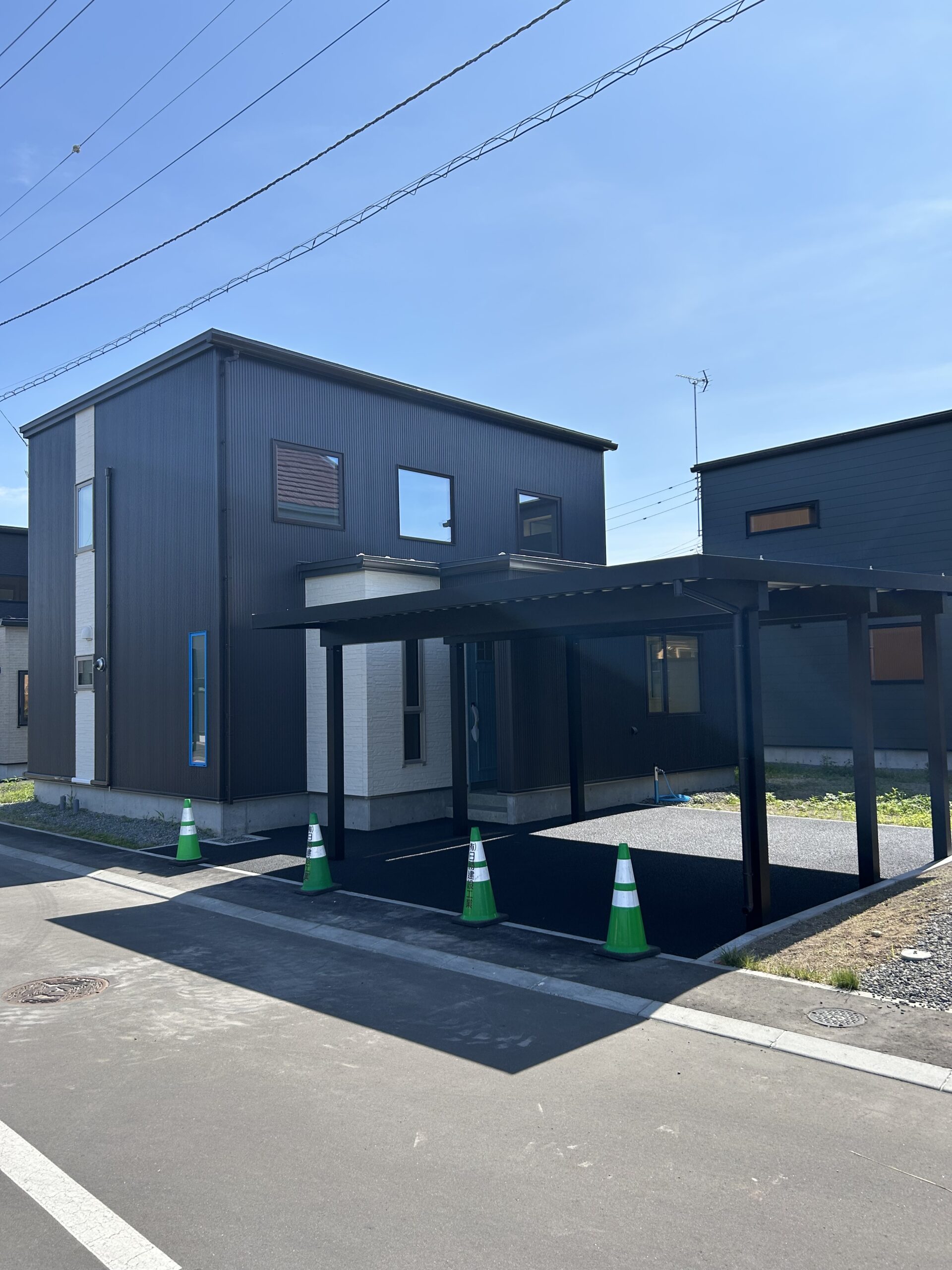 千歳市Ｙ様邸『広々リビングと開放感のある階段周りに吹き抜けのあるお家』